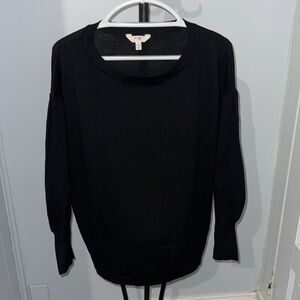 Women’s lightweight sweater
